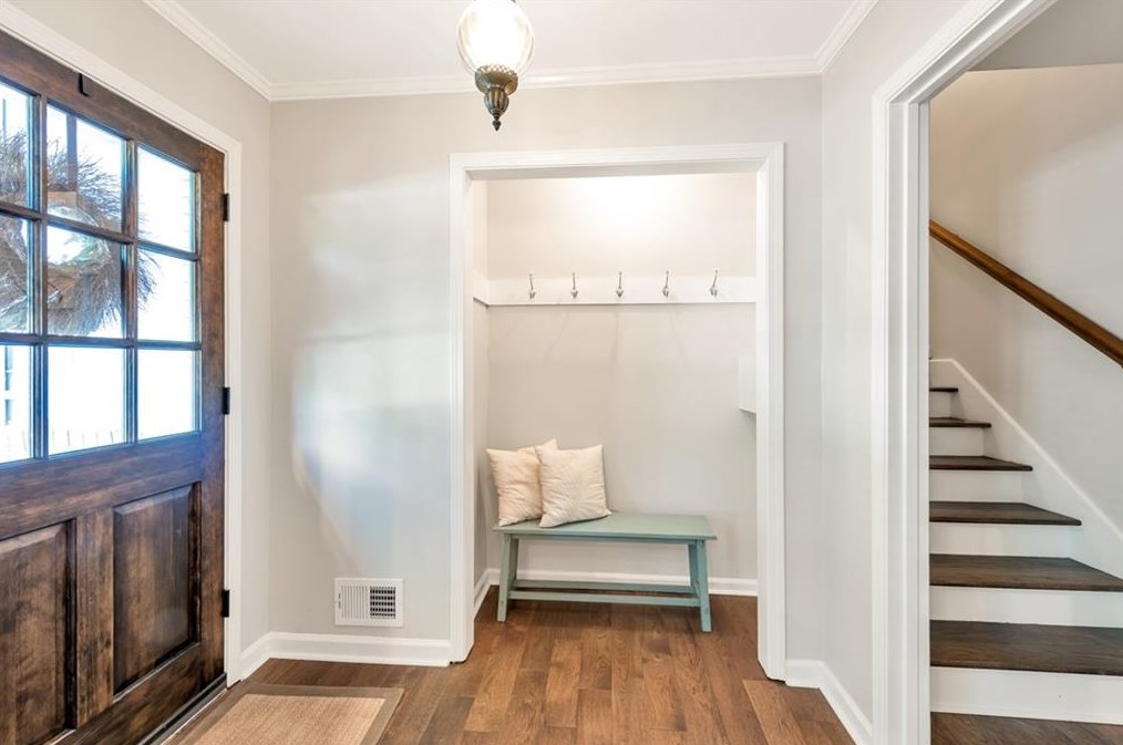 4864 Village Creek Dr, Atlanta, GA 30338-5120