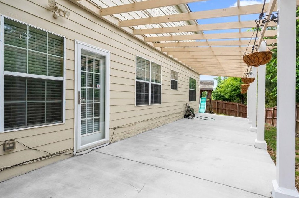3523 Umatilla Ln, Atlanta GA  30331-7517 exterior