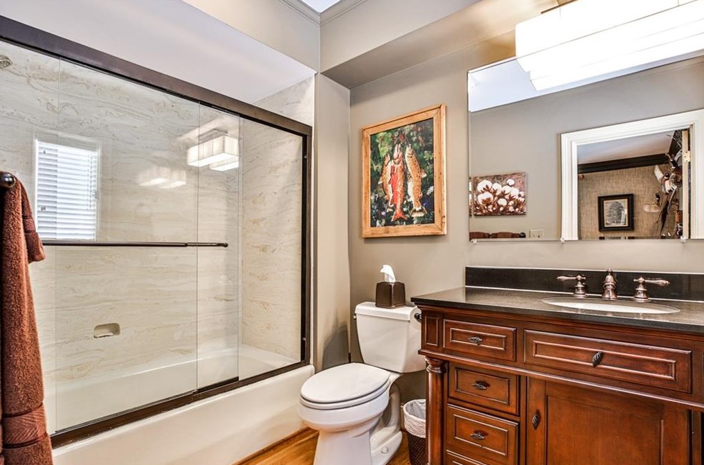 1089 Regency Rd, Atlanta GA  30327-2719 exterior