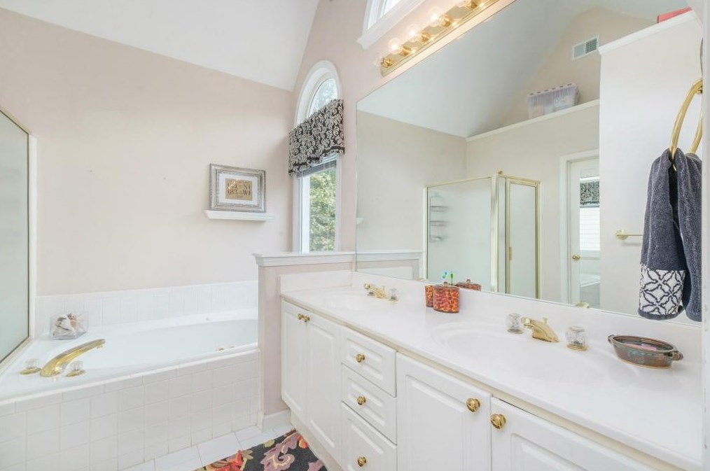 2998 Frazier Ct, Decatur GA  30033-1820 exterior