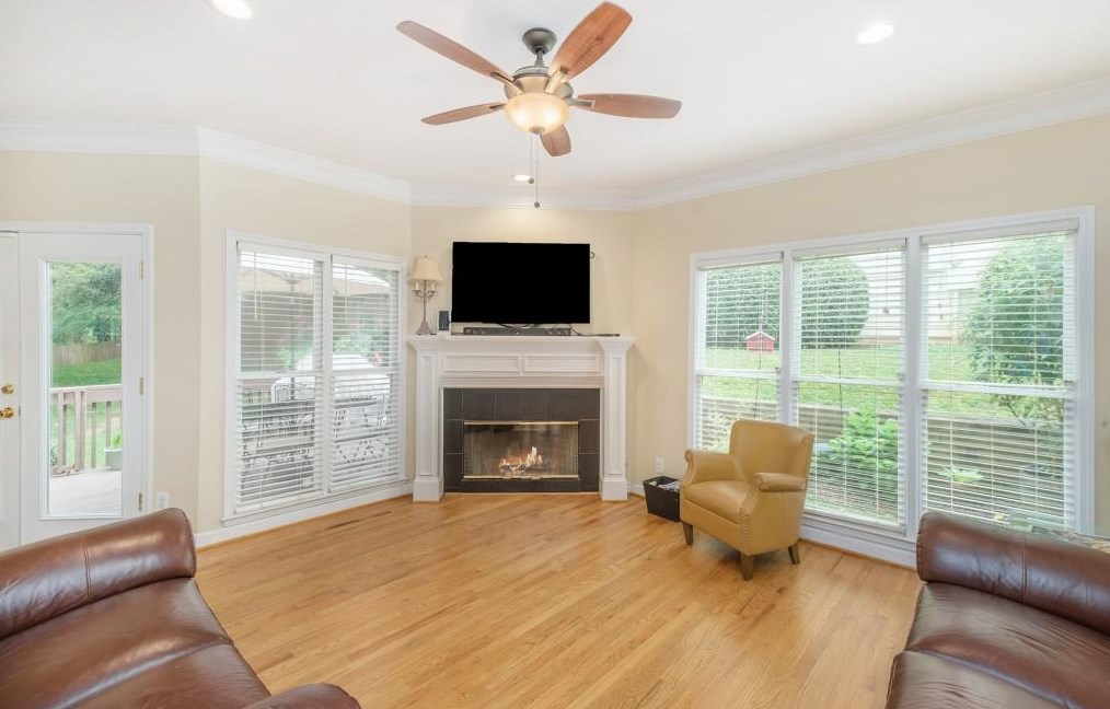 2998 Frazier Ct, Decatur GA  30033-1820 exterior