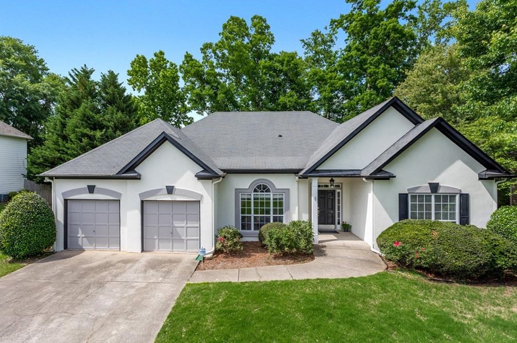 5580 Kennemore Dr, Alpharetta, GA 30004-7790
