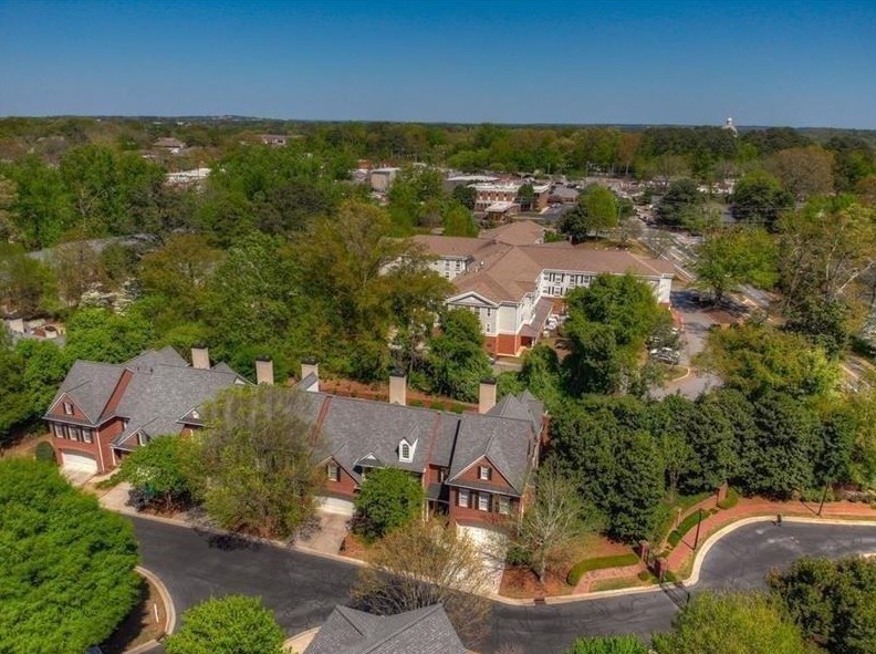 7702 Georgetown Chase, Roswell, GA 30075-3580