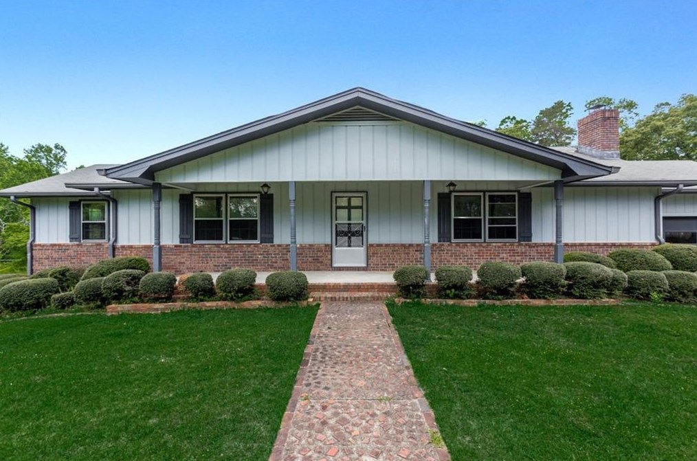 6127 Yellow Creek Rd, Murrayville, GA 30564-1507