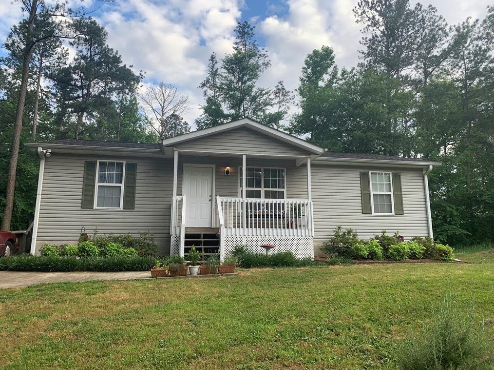 141 Rosewood Dr, Dallas, GA 30132-3511