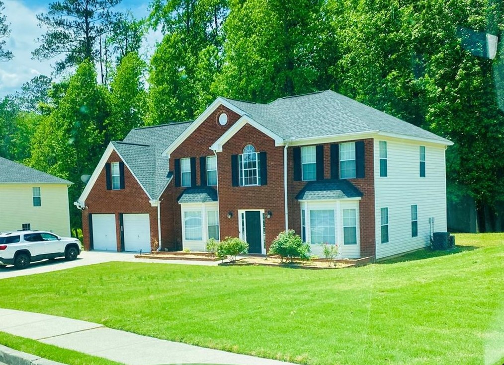 2193 Johnson Creek Dr, Lithonia, GA 30058