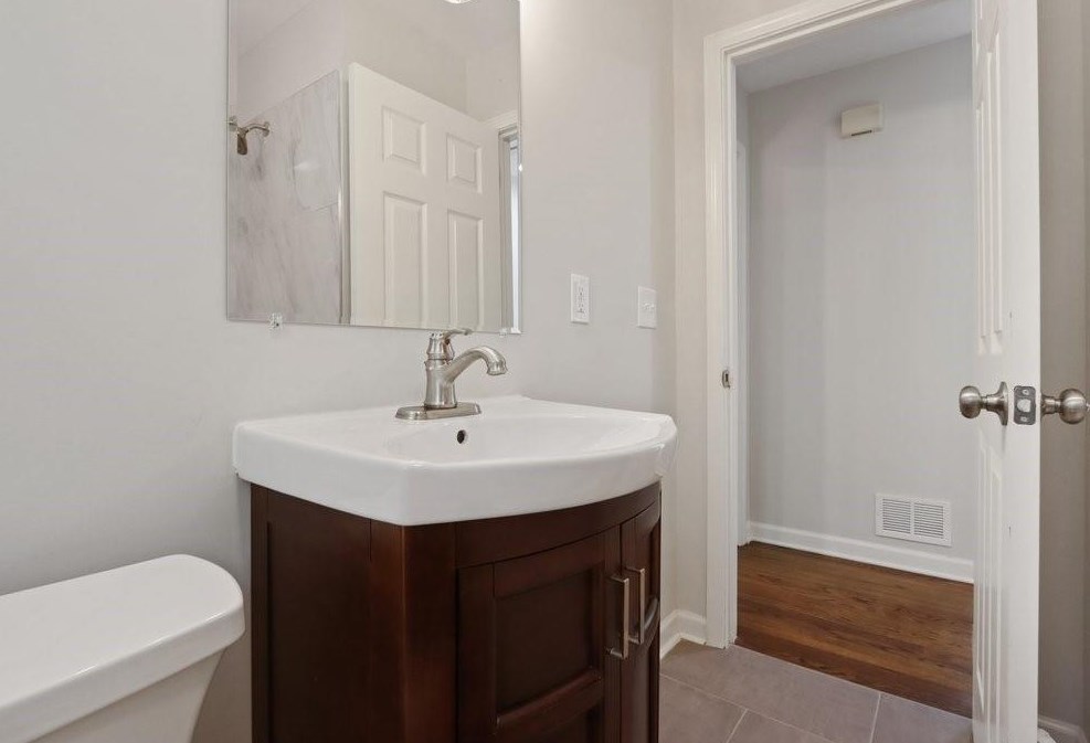 1842 Winchester Trl, Atlanta GA  30341-1448 exterior
