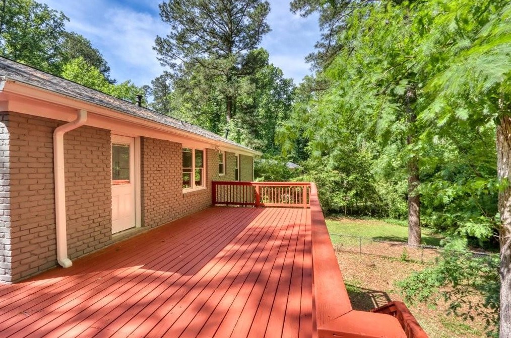 1842 Winchester Trl, Atlanta GA  30341-1448 exterior