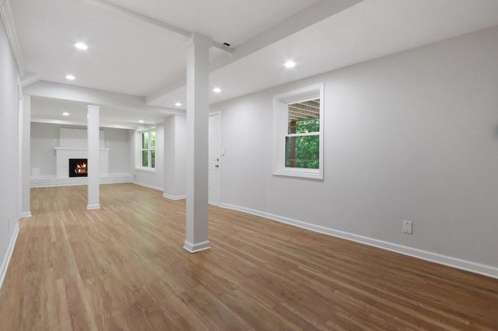 1842 Winchester Trl, Atlanta GA  30341-1448 exterior