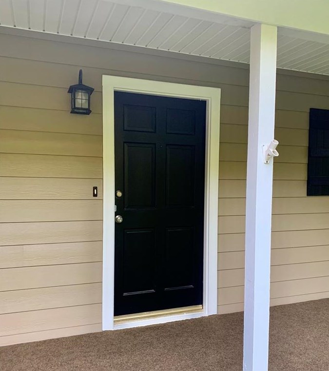4167 Walnut Cir, Flowery Branch, GA 30542-3069