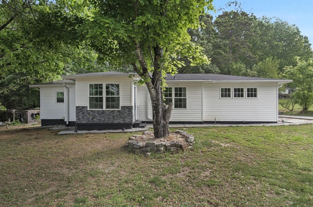 436 Mcmillan Rd, Dacula, GA 30019-2333