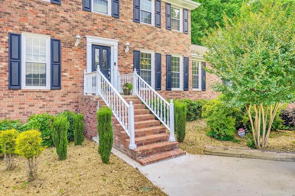 4988 Vermack Rd, Atlanta, GA 30338-5043