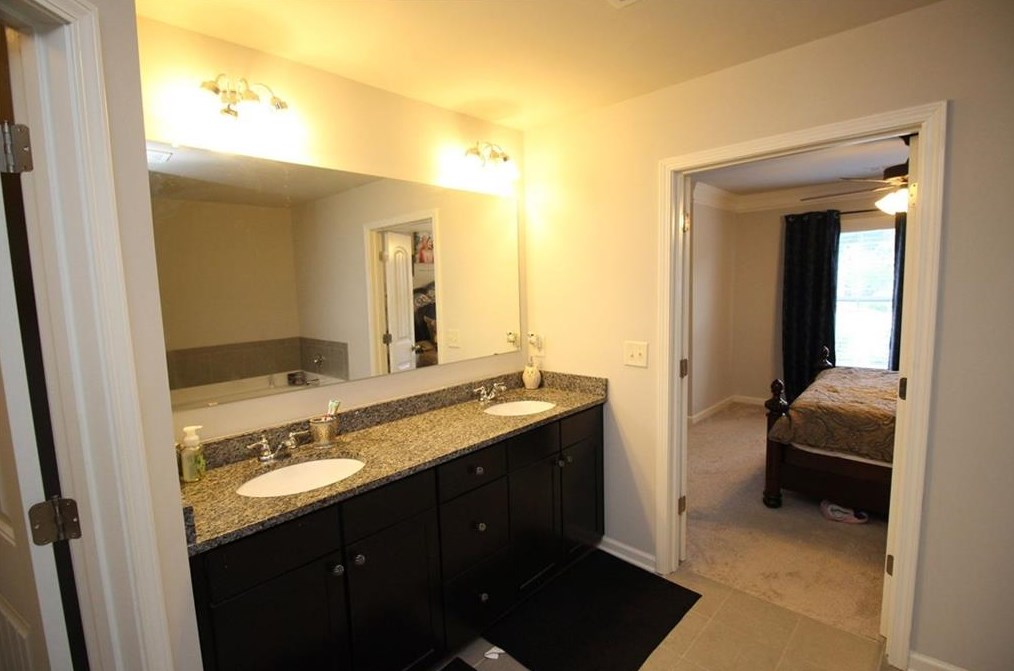 3064 Turman Cir, Decatur GA  30033-3249 exterior