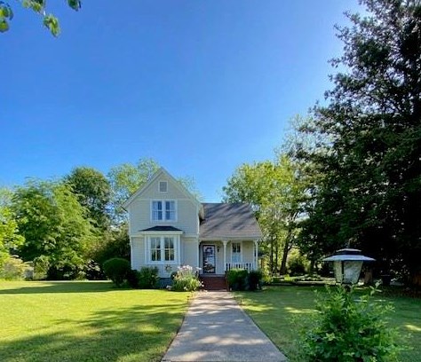 225 S Park St, Dahlonega, GA 30533