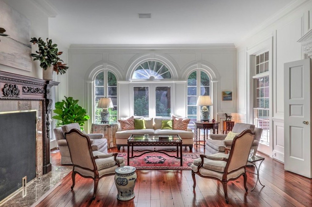 5730 Winterthur Ln, Atlanta GA  30328-4661 exterior