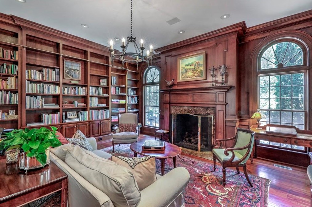 5730 Winterthur Ln, Atlanta GA  30328-4661 exterior