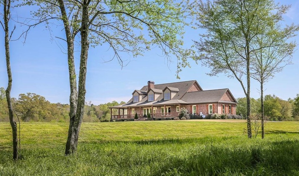 9559 Old Preserve Trail, Ball Ground, GA 30107