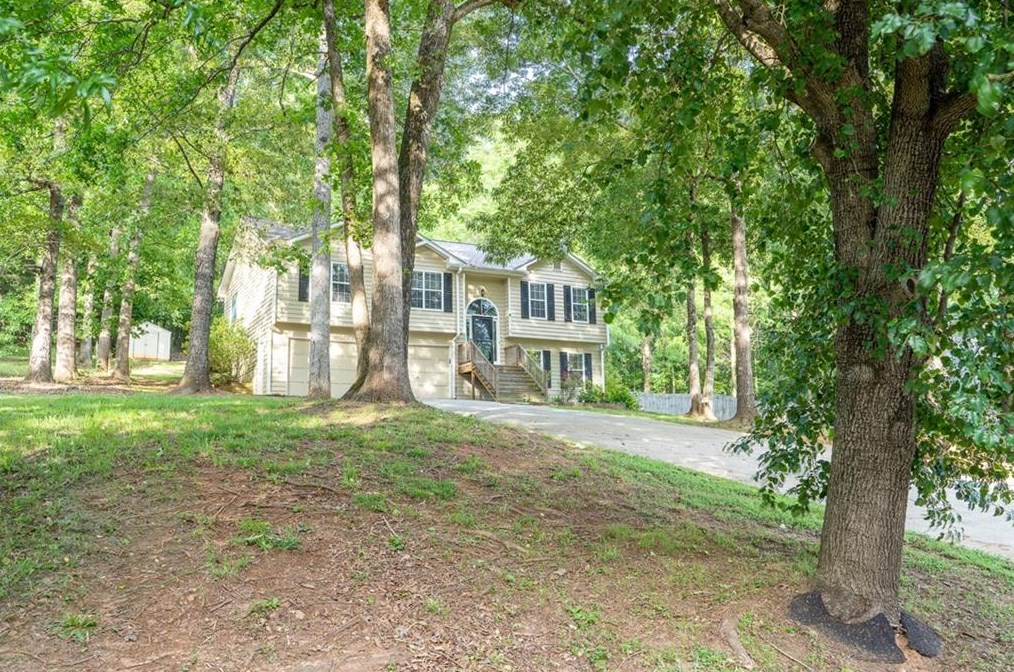 5461 Bushnell Ct, Flowery Branch, GA 30542-5160