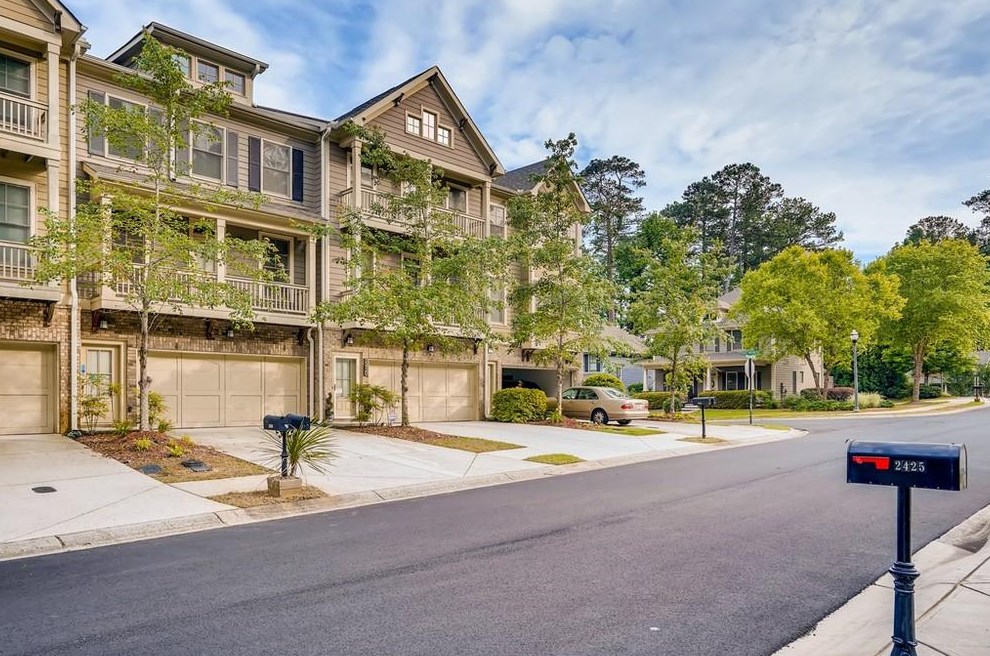 2428 Muirfield Pl, Atlanta, GA 30337-1635