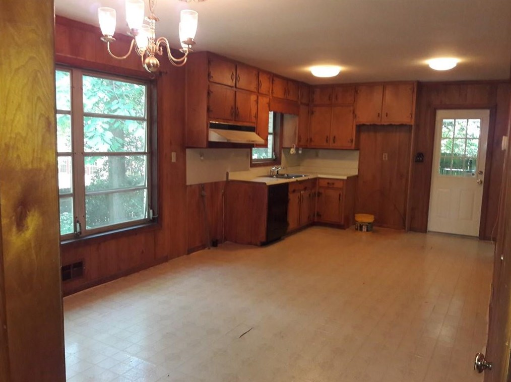 2453 Wentworth Dr, Atlanta GA  30345-1663 exterior