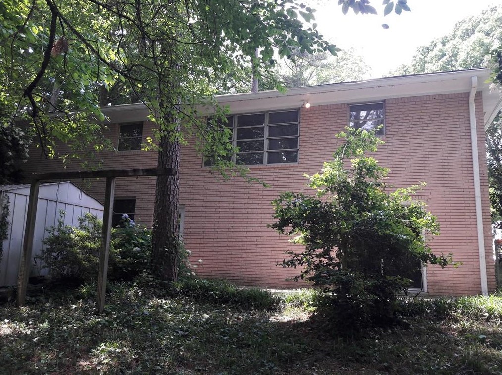 2453 Wentworth Dr, Atlanta GA  30345-1663 exterior