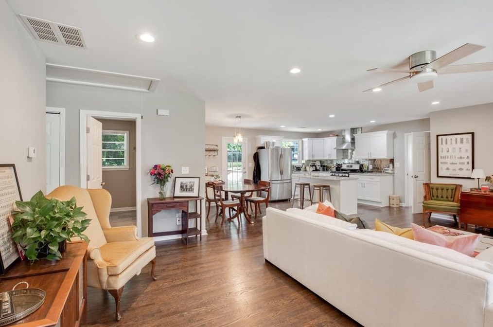 1737 Thomas Ter, Decatur GA  30032-4636 exterior