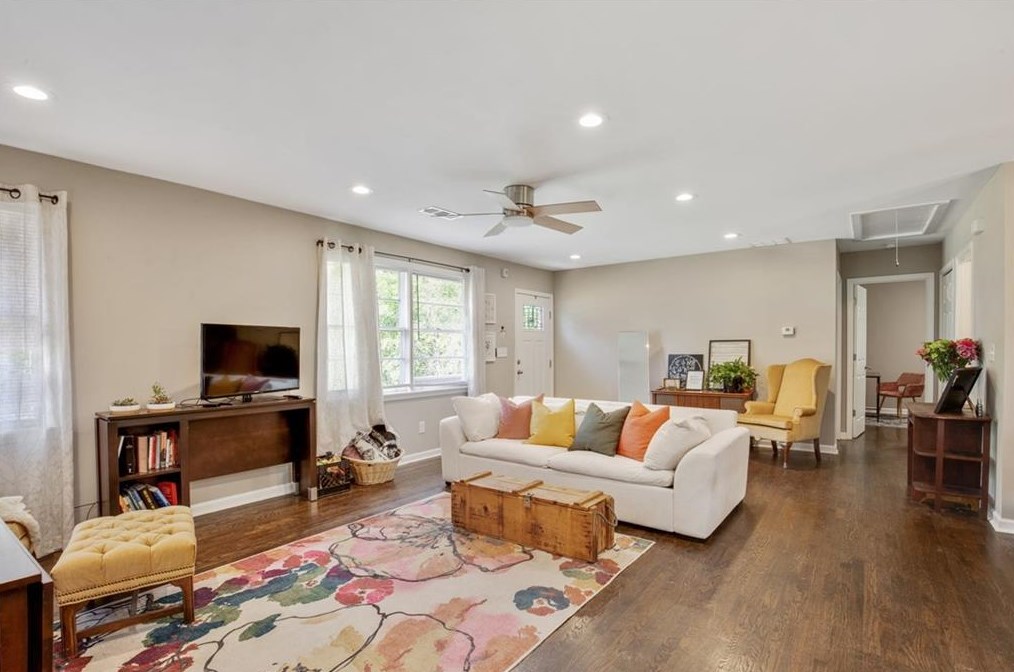 1737 Thomas Ter, Decatur GA  30032-4636 exterior