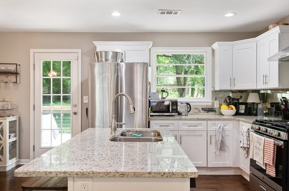 1737 Thomas Ter, Decatur GA  30032-4636 exterior