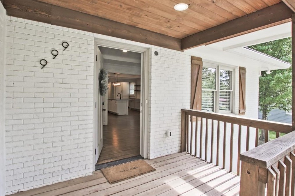 999 Pinedale Dr, Smyrna, GA 30080-4258