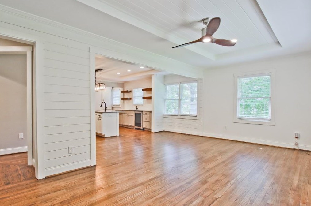 999 Pinedale Dr, Smyrna GA  30080-4258 exterior