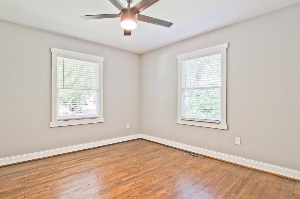 999 Pinedale Dr, Smyrna GA  30080-4258 exterior