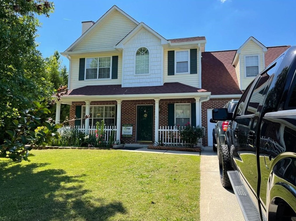 2975 Stone Creek Dr, Rex, GA 30273