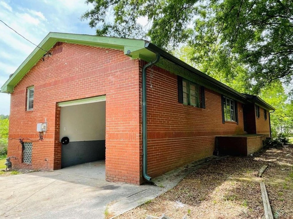 2070 Kingston Hwy, Rome GA  exterior