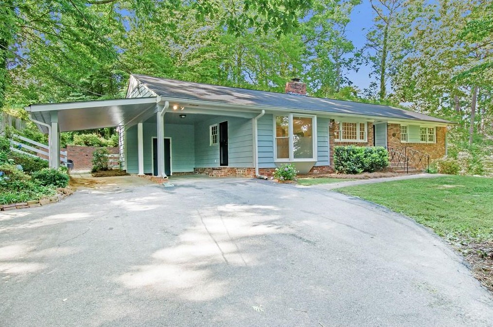 3268 Druid Hills Rd, Decatur, GA 30033-2745