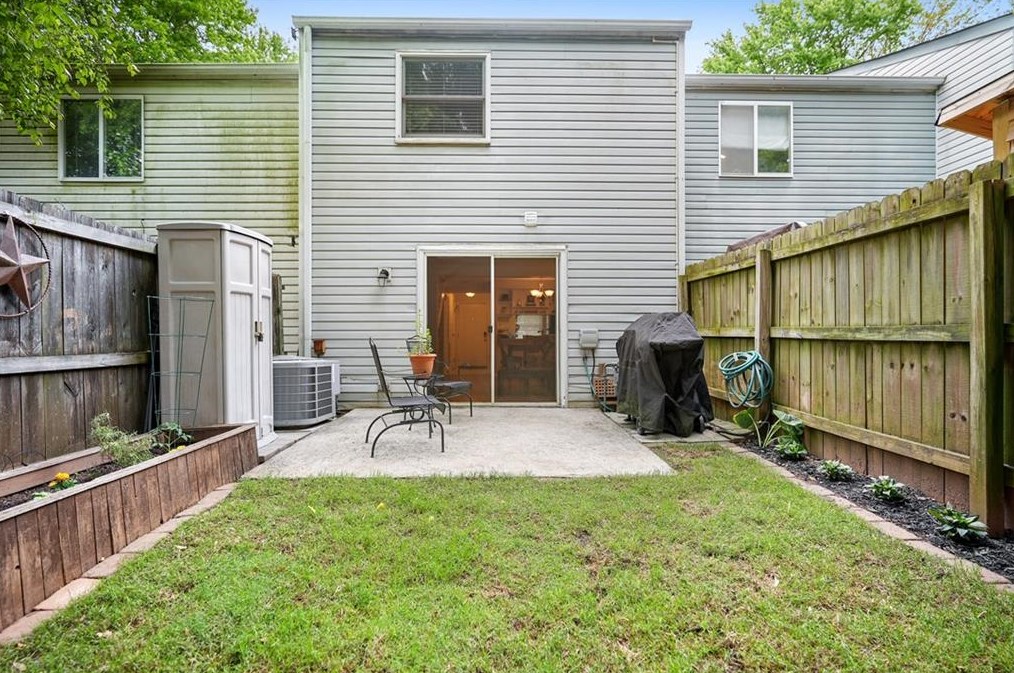 849 Regal Path Ln, Decatur GA  30030-4180 exterior