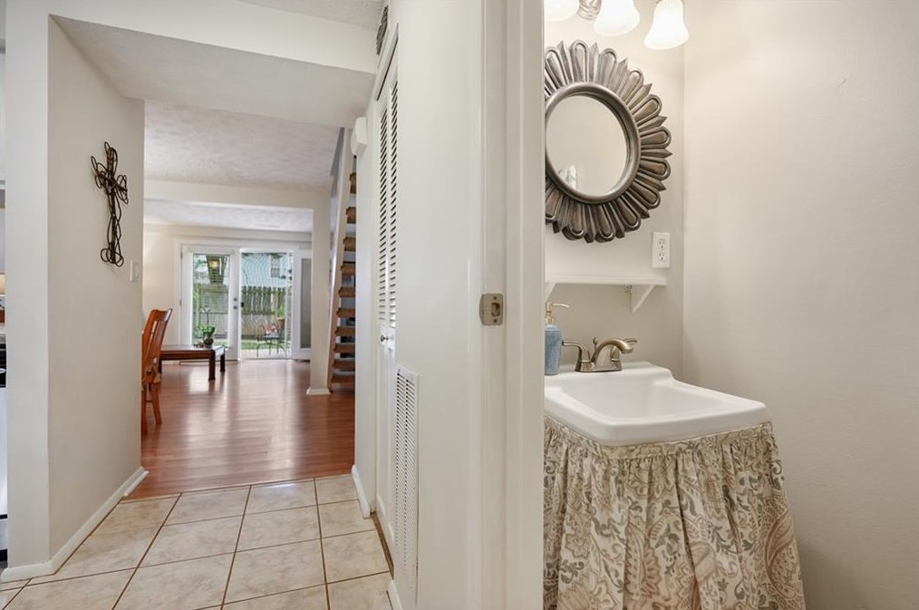 849 Regal Path Ln, Decatur GA  30030-4180 exterior