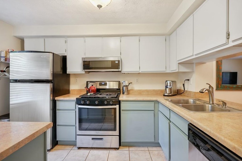 849 Regal Path Ln, Decatur GA  30030-4180 exterior