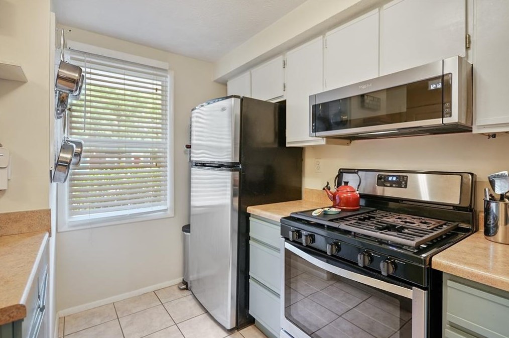 849 Regal Path Ln, Decatur GA  30030-4180 exterior