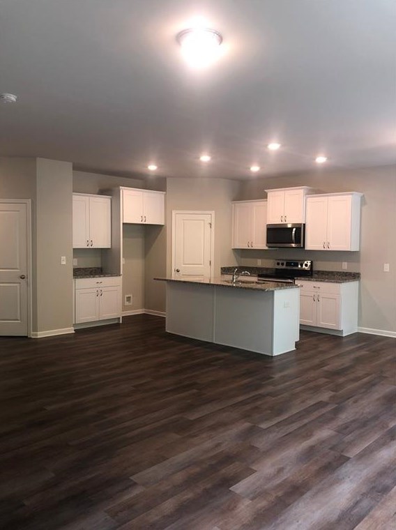123 Millers Ln, Calhoun, GA 30701-5729