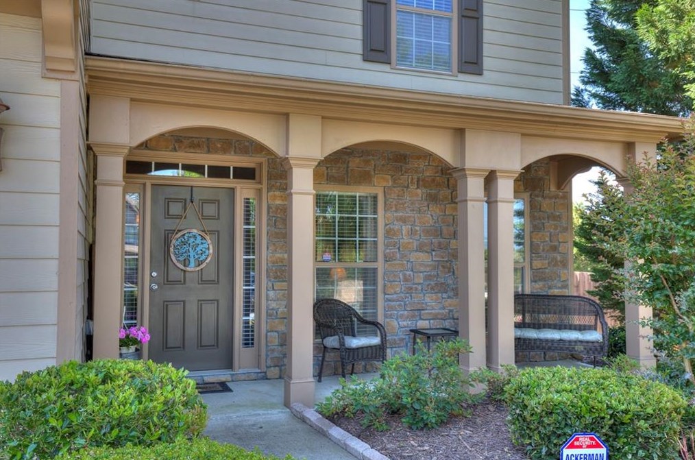 74 Longwood Ct, Dallas, GA 30132-1146