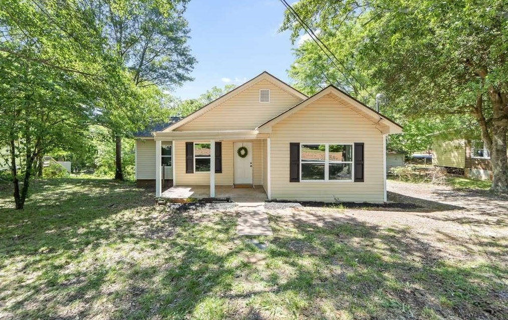 447 State St, Commerce, GA 30529