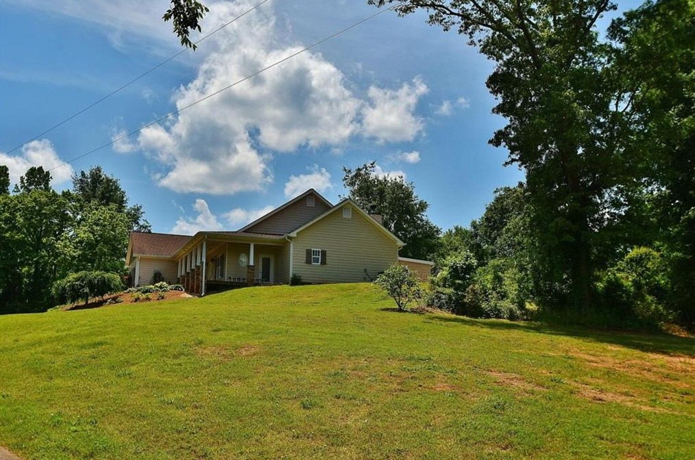 451 Martin Rd, Talmo, GA 30575