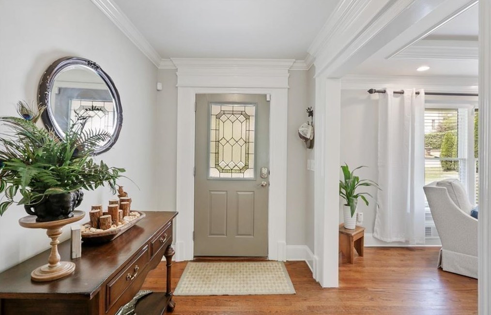 2517 Sharondale Dr, Atlanta GA  30305-3809 exterior