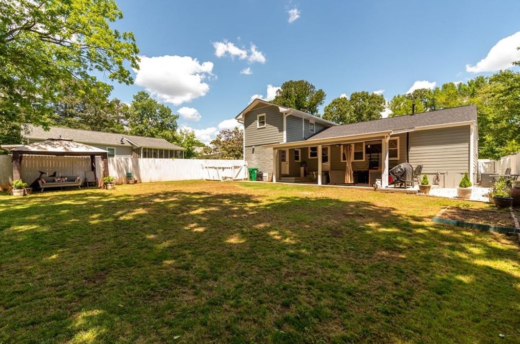 3403 Bennington Dr, Decatur GA  30032-2561 exterior