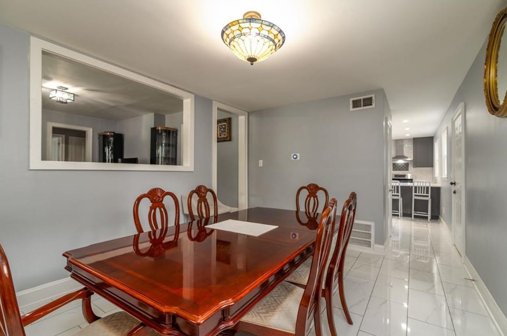 3403 Bennington Dr, Decatur GA  30032-2561 exterior