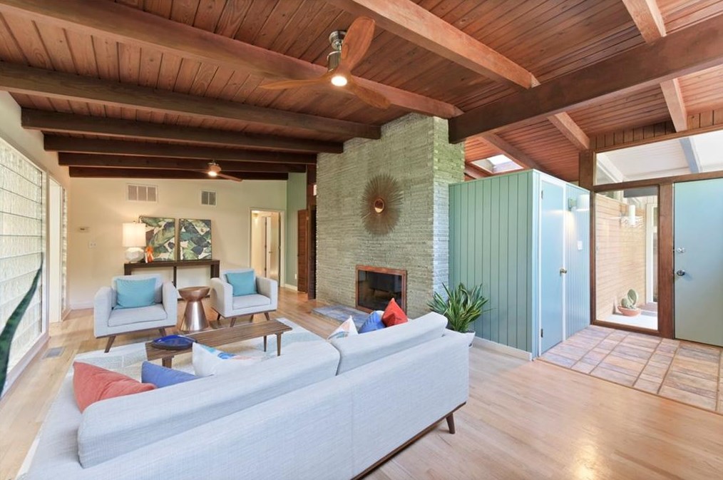 2174 Spring Creek Rd, Decatur GA  30033-2608 exterior