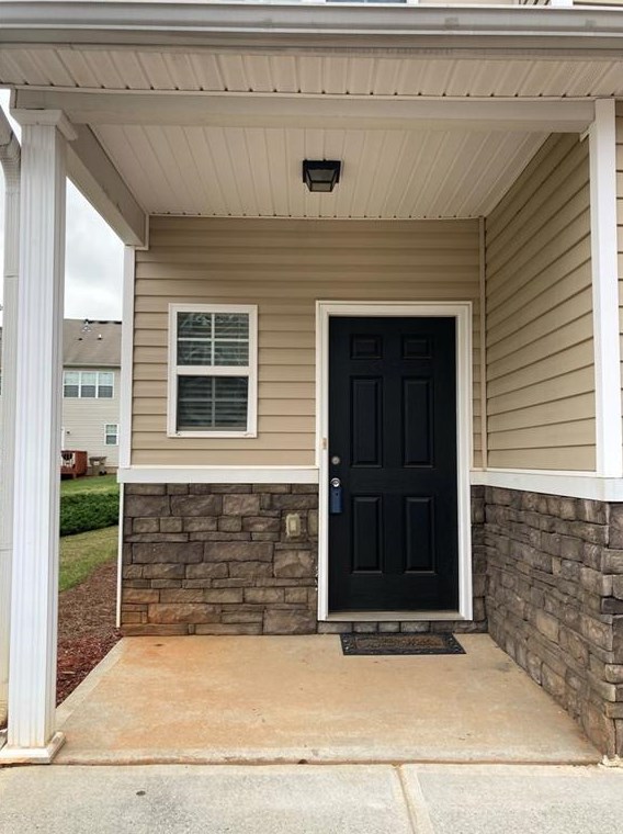 4756 Beacon Ridge Ln, Flowery Branch, GA 30542