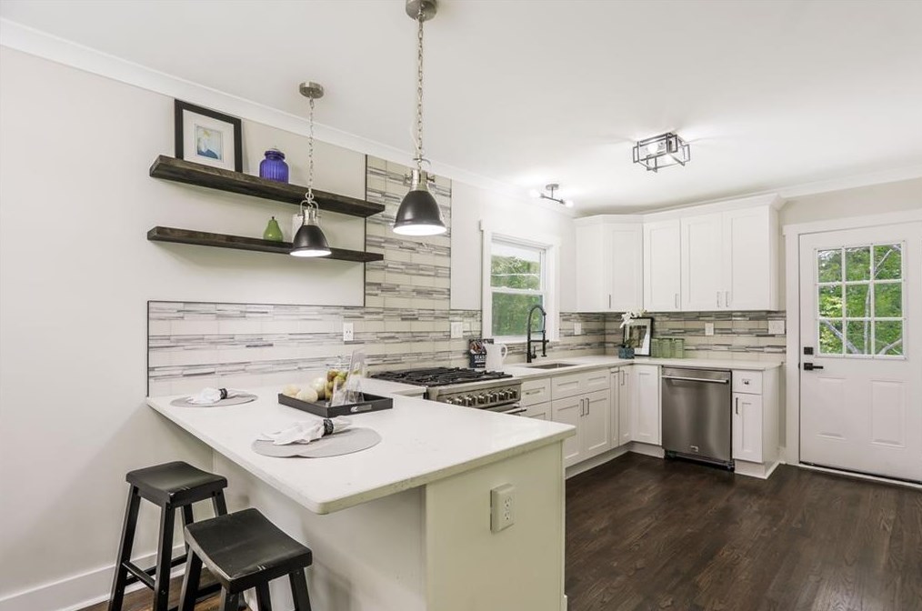 1660 Columbia Cir, Decatur GA  30032-4607 exterior