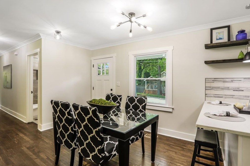 1660 Columbia Cir, Decatur GA  30032-4607 exterior