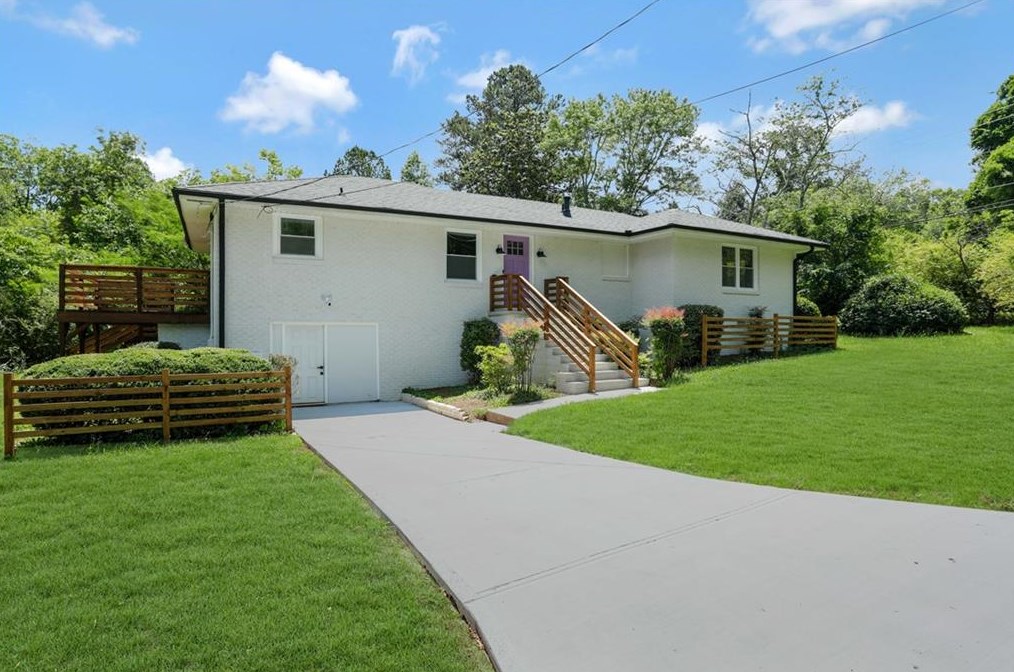 1660 Columbia Cir, Decatur GA  30032-4607 exterior